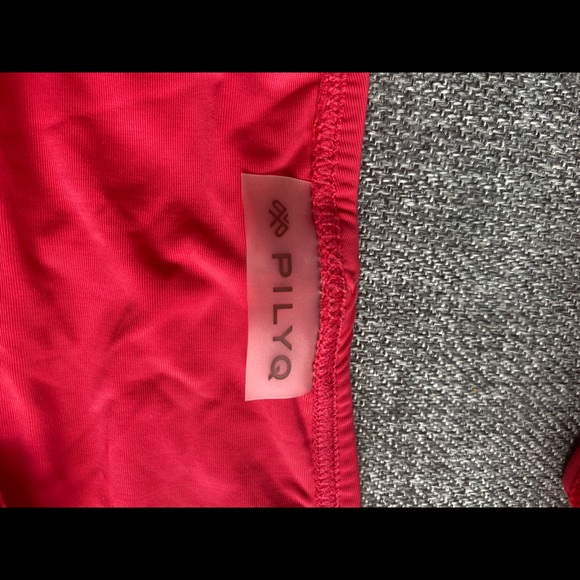 Sold out PilyQ favorite swimsuit Top S Bottom M - Picture 6 of 7
